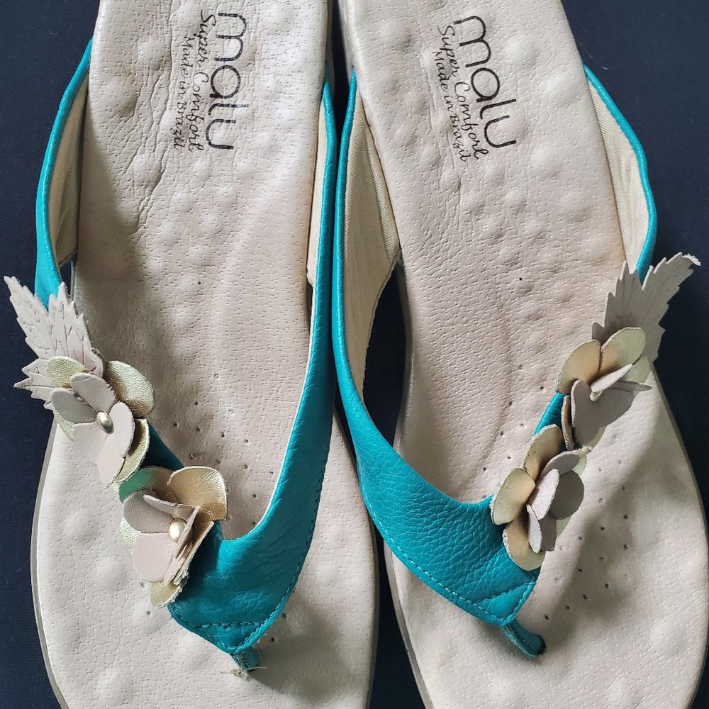 New Women's Malu Super Comfort Thong Flower Sandals - Size 11